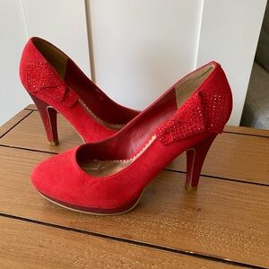 Red Suede Rhinestone Bow Heels Pumps Size 6